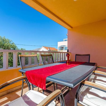 Apartments Melita Trogir Exterior photo